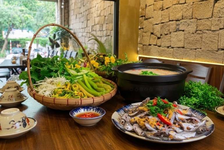 Lẩu mắm Cá Linh – Dấu ấn ẩm thực mùa nước nổi miền Tây