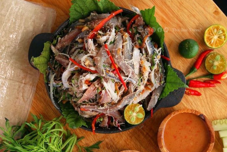 Gỏi Cá Trích – Hương Vị Tươi Ngon Khó Cưỡng