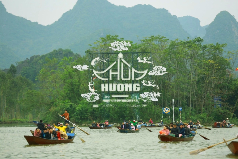 Tour du lịch Ninh Bình - Hạ Long - Yên Tử - Chùa Hương 5 ngày 4 đêm
