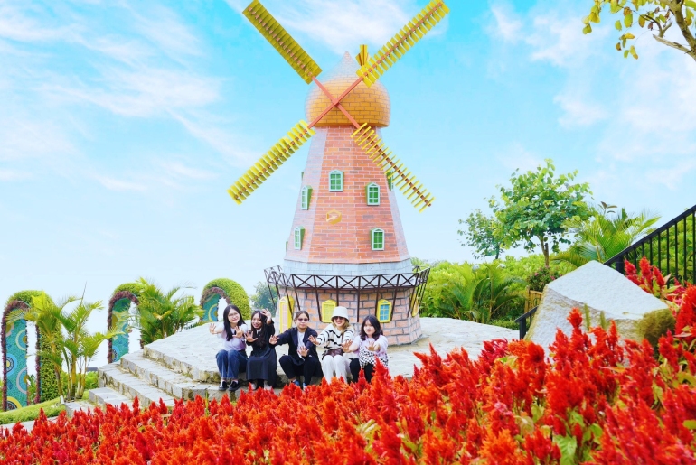 Tour Củ Chi - Tây Ninh I Du lịch Củ Chi - Tây Ninh - Núi Bà Đen 1 ngày