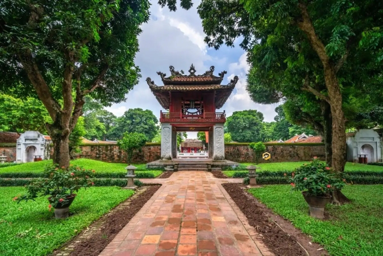 Tour du lịch Hà Nội - Ninh Bình - Hạ Long - Yên Tử 4 ngày 3 đêm