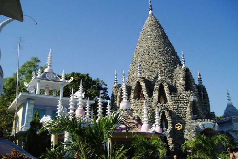 Tour du lịch Hành Hương 10 Chùa Miền Trung 3 ngày 3 đêm